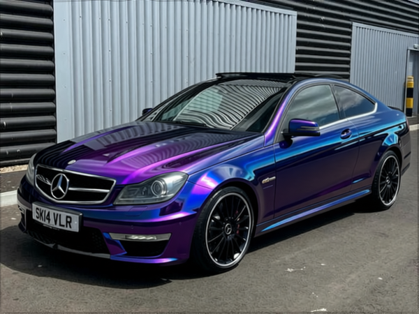 Preview Car 49 rendered in Super Gloss Spectrum gloss wrap